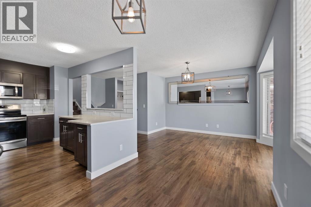 213 25 Avenue NE, Calgary, Alberta  T2E 1Y2 - Photo 12 - A2309875