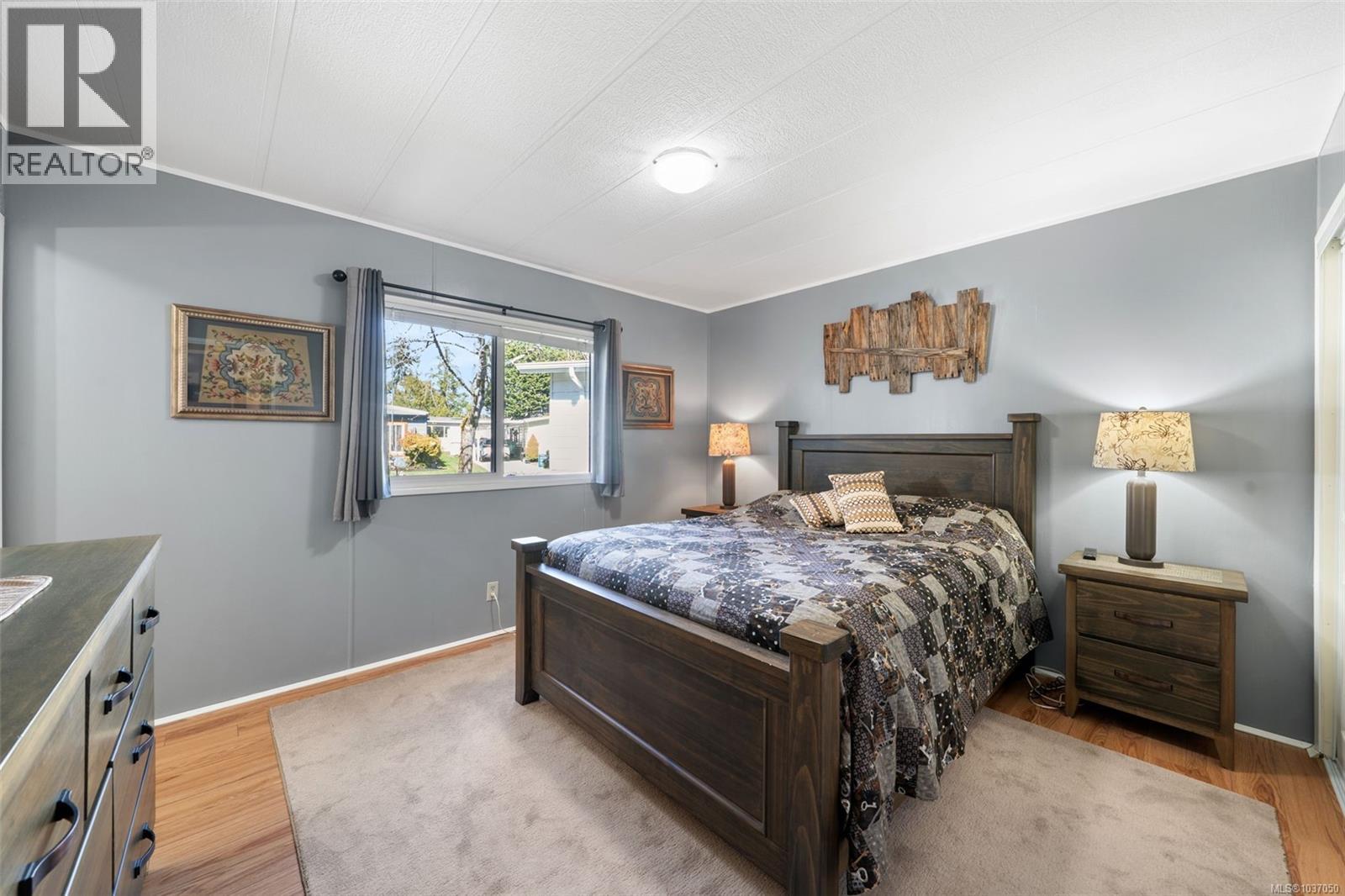 2129 Summergate Blvd, Sidney, British Columbia  V8L 4K9 - Photo 12 - 1037050