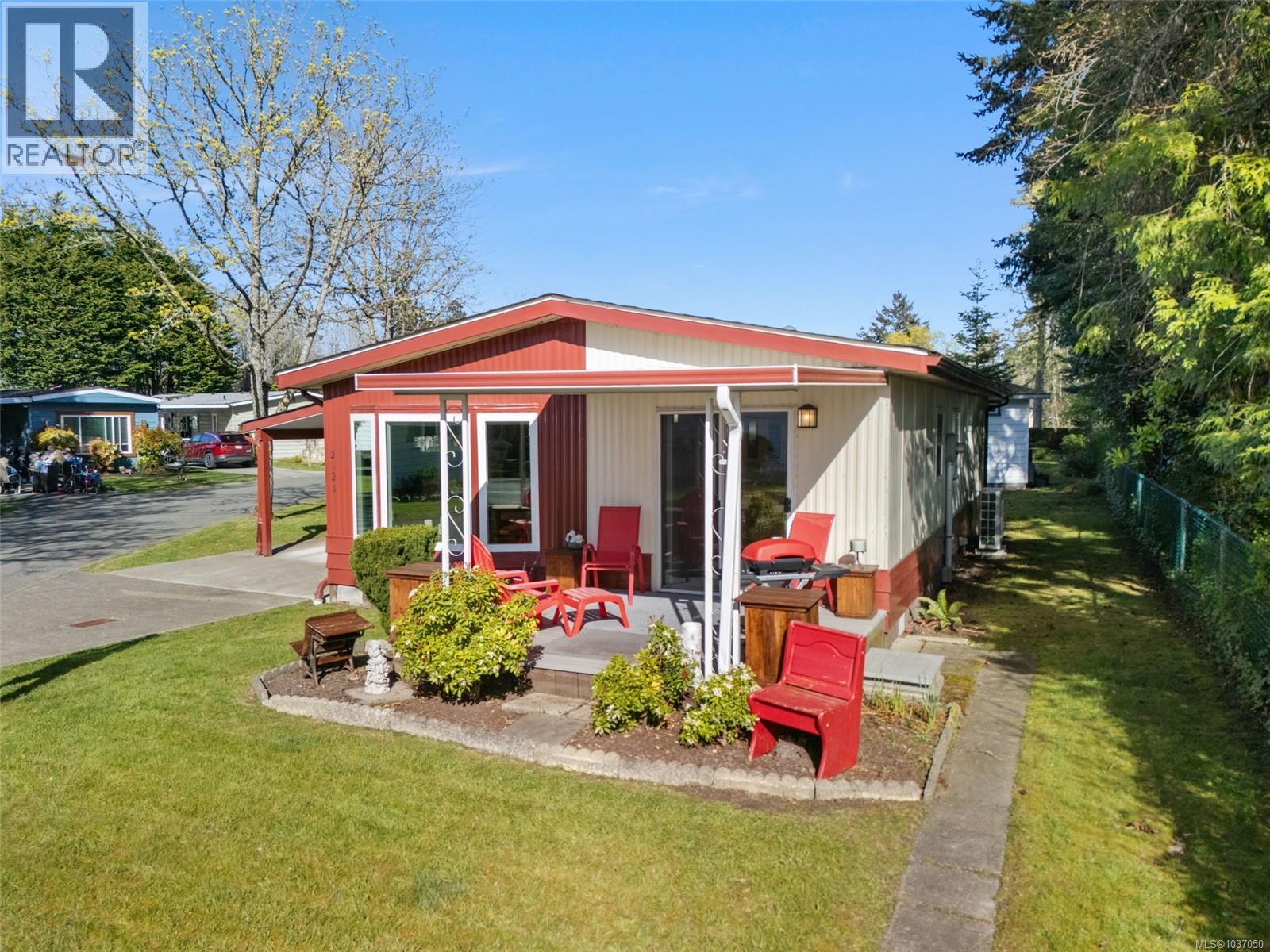 2129 Summergate Blvd, Sidney, British Columbia  V8L 4K9 - Photo 17 - 1037050