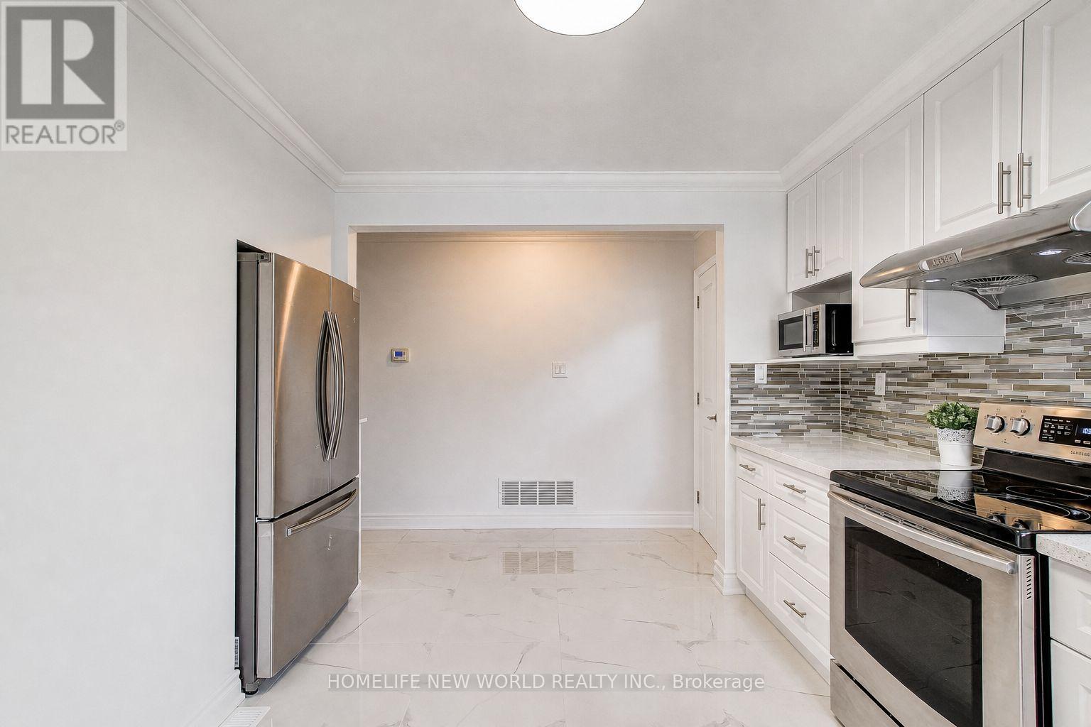 293 Hendon Avenue, Toronto, Ontario  M2M 1B3 - Photo 6 - C13135064