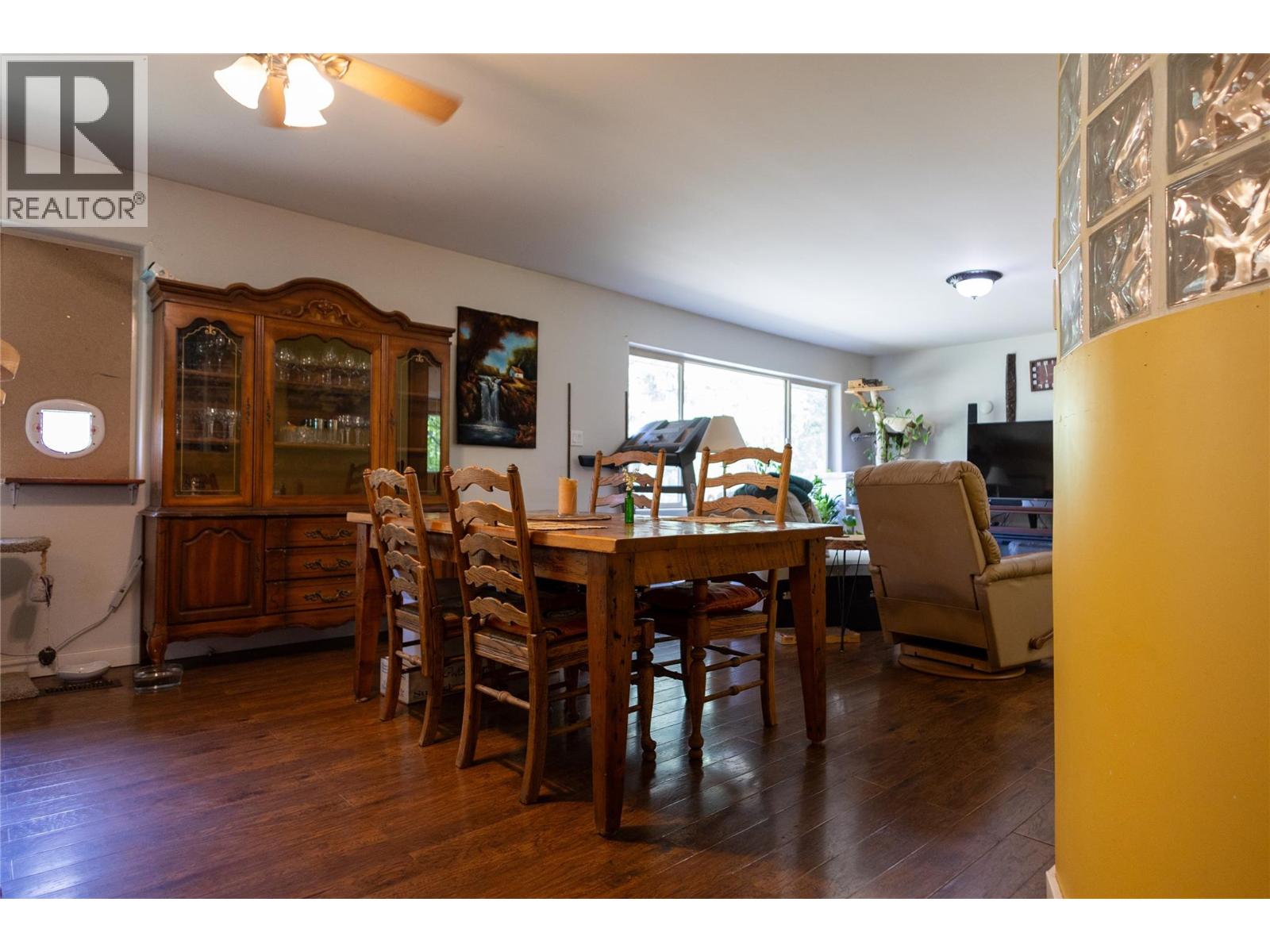 3637 6 Highway, Passmore, British Columbia  V0G 2J0 - Photo 12 - 10387293