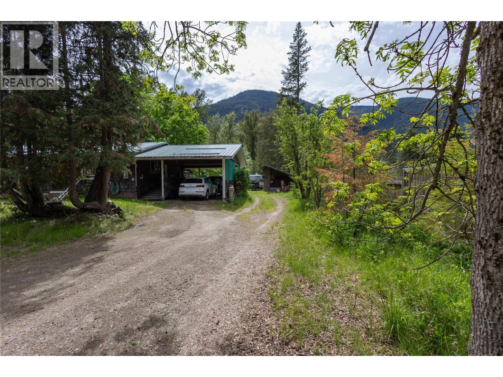 3637 6 Highway, Passmore, British Columbia  V0G 2J0 - Photo 5 - 10387293