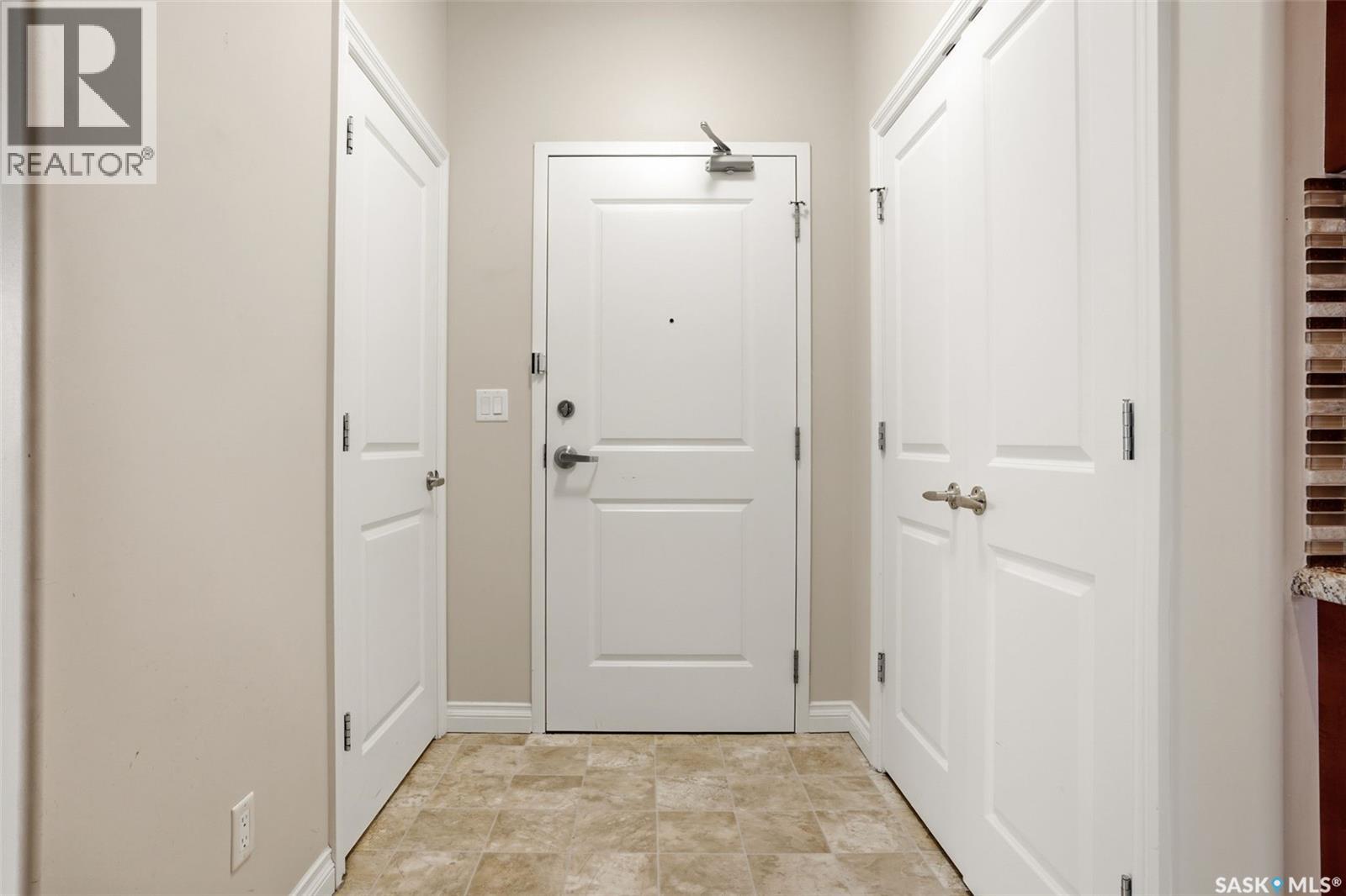 503 2700 Montague Street, Regina, Saskatchewan  S4S 0J9 - Photo 2 - SK036141