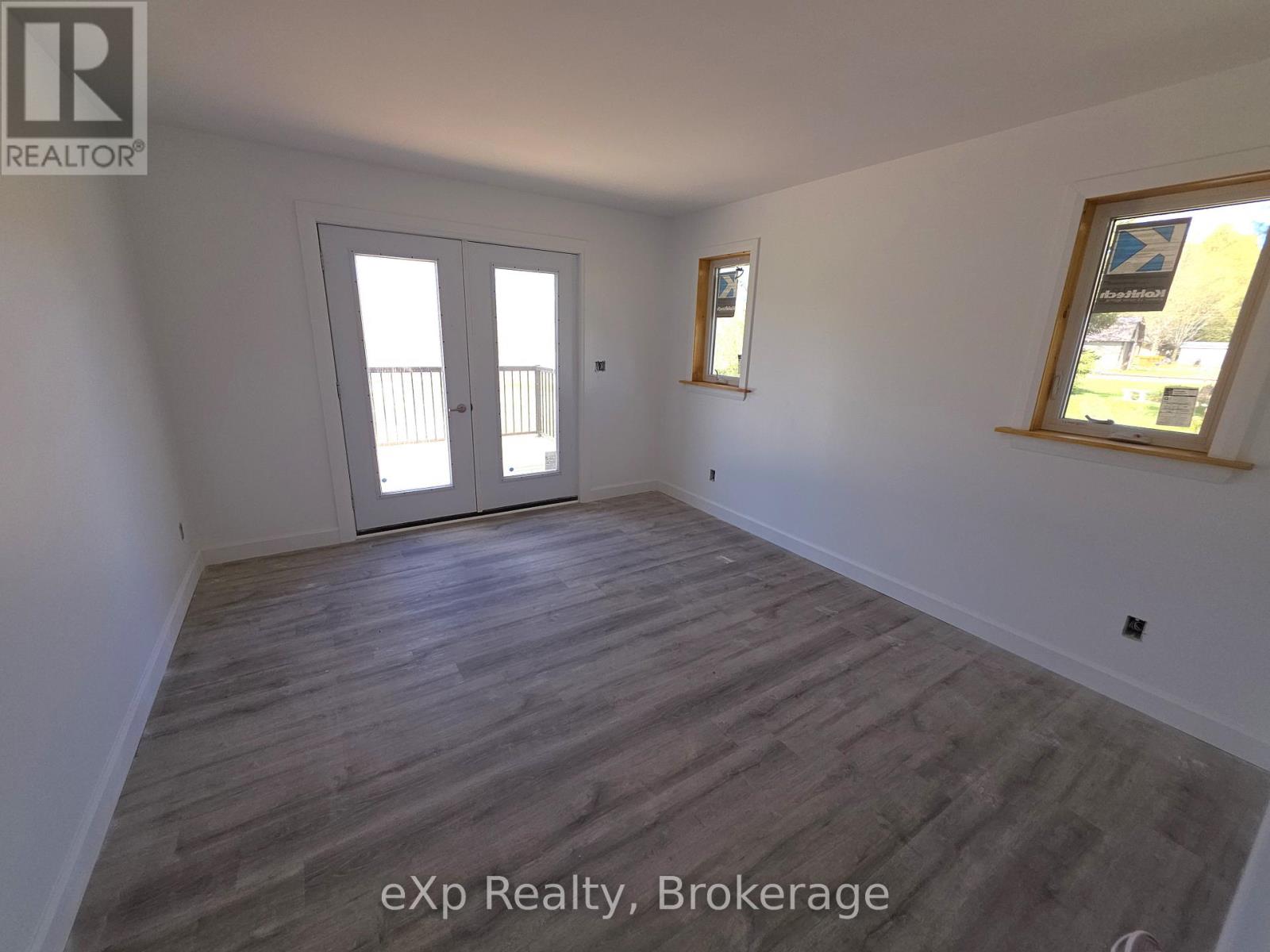 Main Level Unit - 272 12 Concession, South Bruce, Ontario  N0G 1W0 - Photo 9 - X13124018