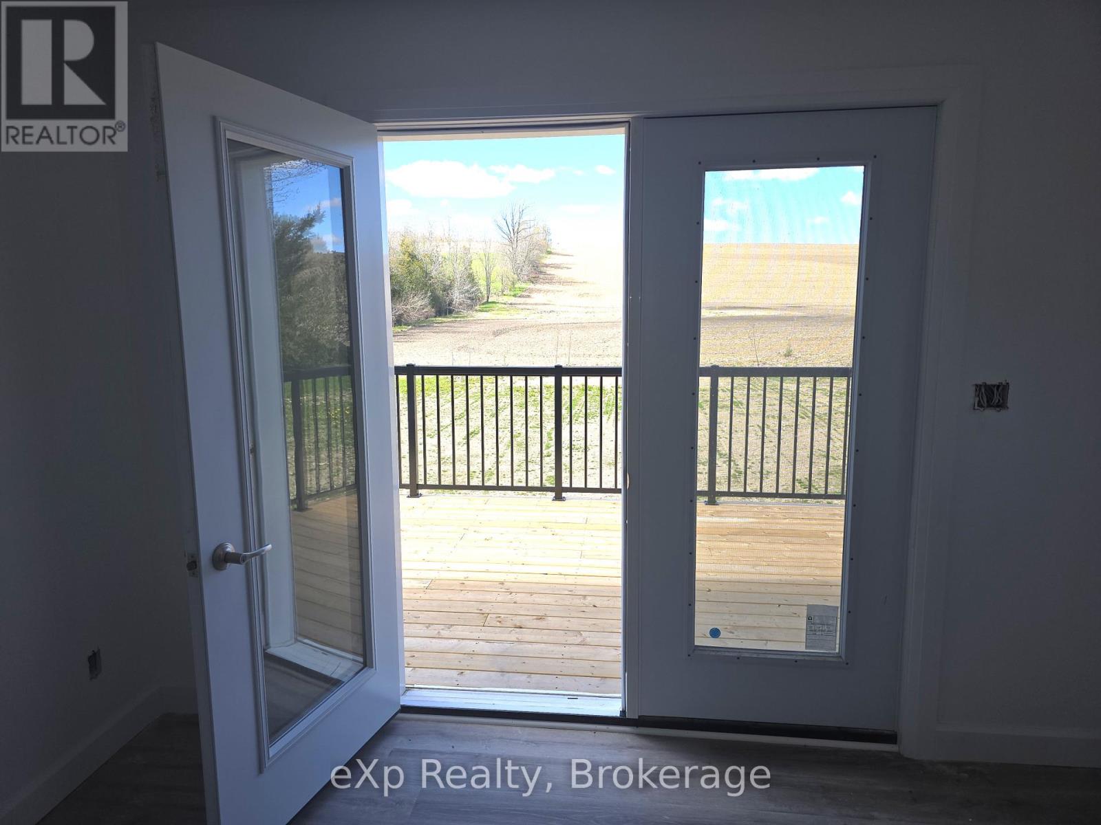 Main Level Unit - 272 12 Concession, South Bruce, Ontario  N0G 1W0 - Photo 8 - X13124018