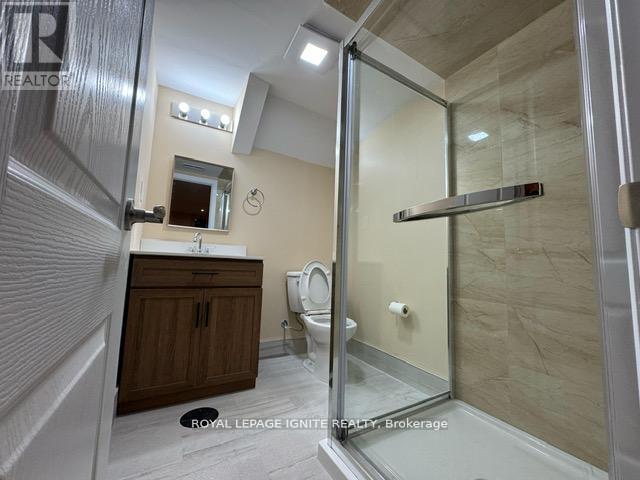 Lower - 5 Scarboro Avenue, Toronto, Ontario  M1C 1M2 - Photo 9 - E13135100