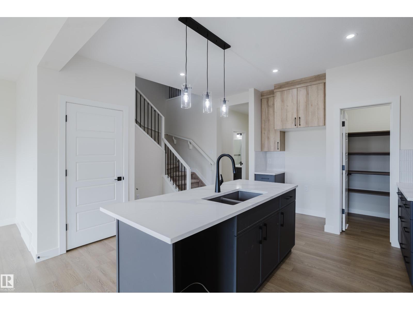 6223 29 Av Sw, Edmonton, Alberta  T6X 3J2 - Photo 12 - E4488056