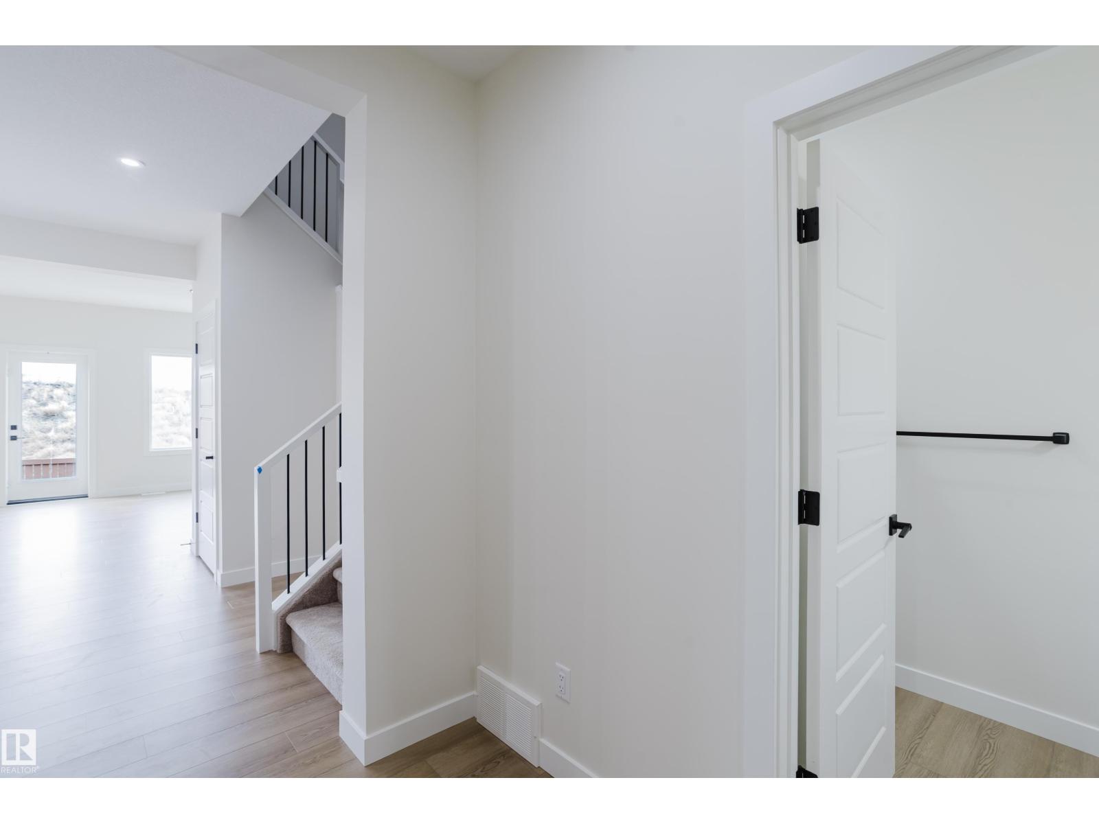 6223 29 Av Sw, Edmonton, Alberta  T6X 3J2 - Photo 7 - E4488056