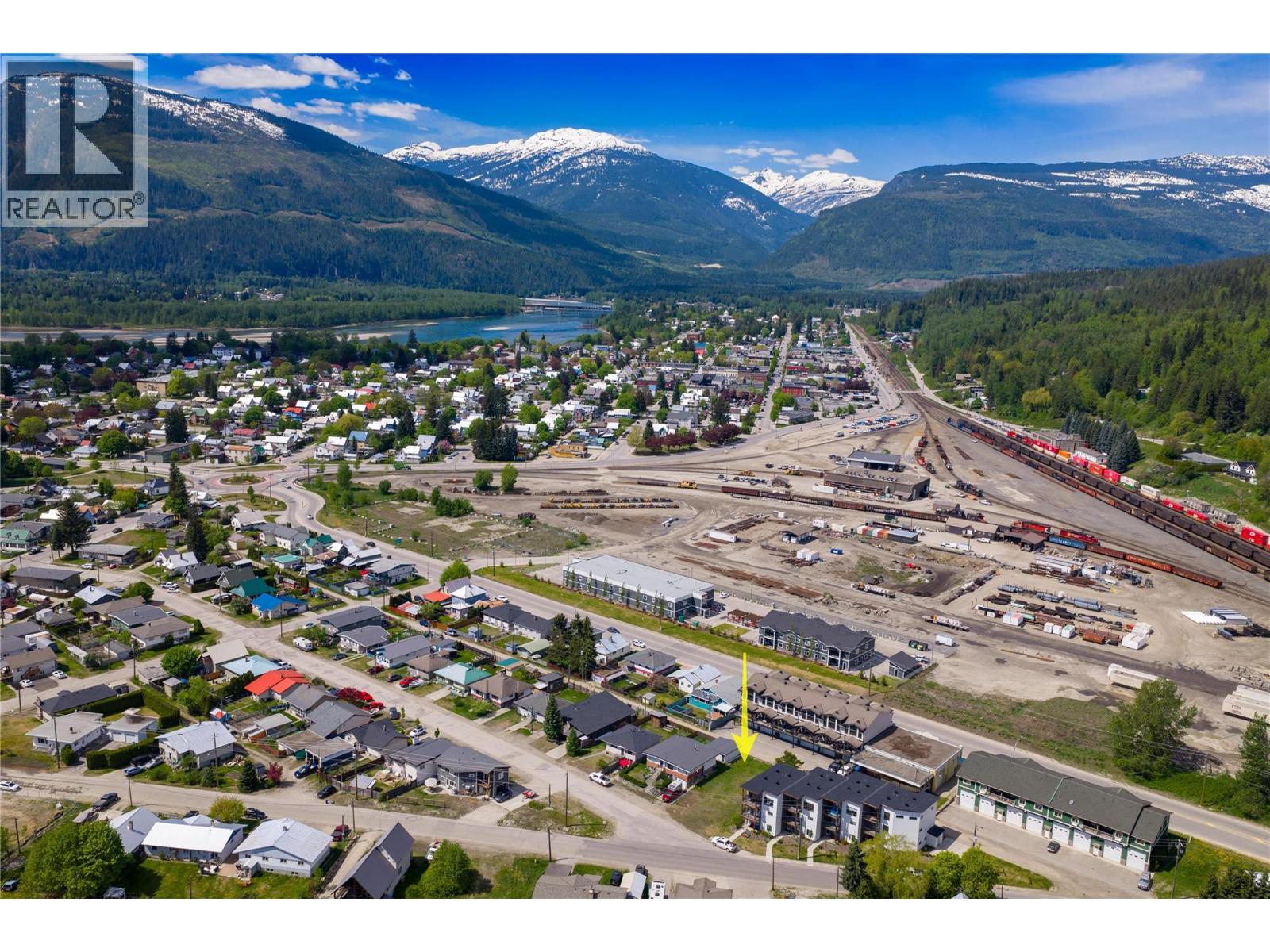 309 Taylor Street, Revelstoke, British Columbia V0E 2S0 - Photo 12 - 10387525