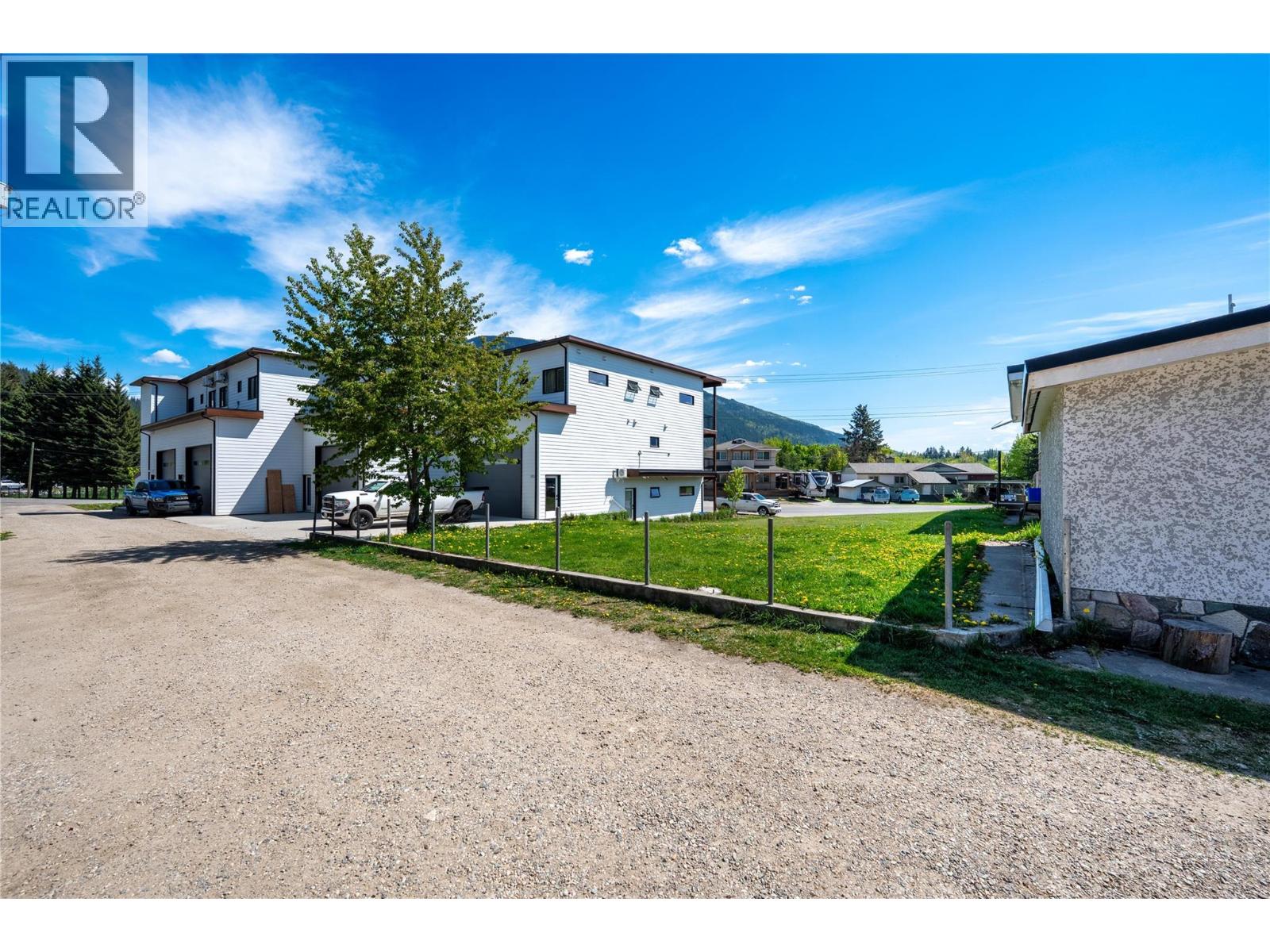 309 Taylor Street, Revelstoke, British Columbia V0E 2S0 - Photo 6 - 10387525