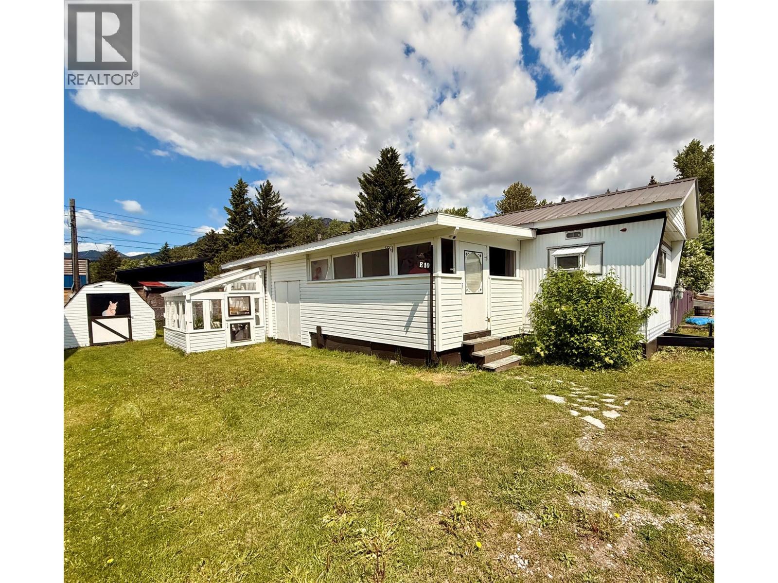 60 Cokato Road Unit# E10, Fernie, British Columbia  V0B 1M4 - Photo 2 - 10386089