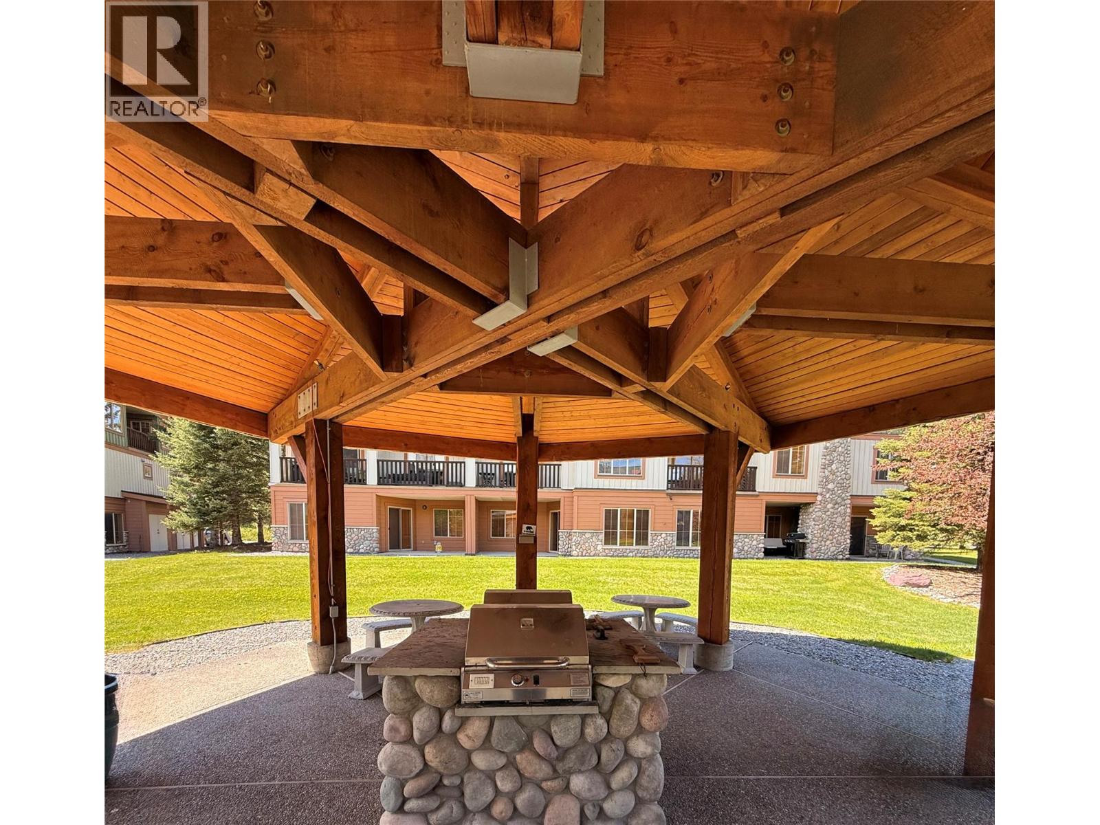 34 Rivermount Place Unit# 103, Fernie, British Columbia  V0B 1M7 - Photo 2 - 10386873