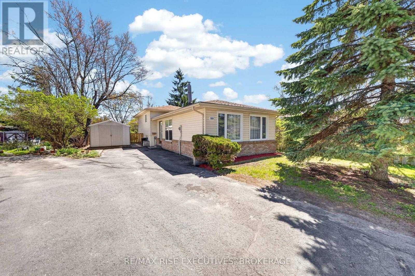 1089 Pinewood Place, Kingston, Ontario  K7P 1K9 - Photo 1 - X13135342