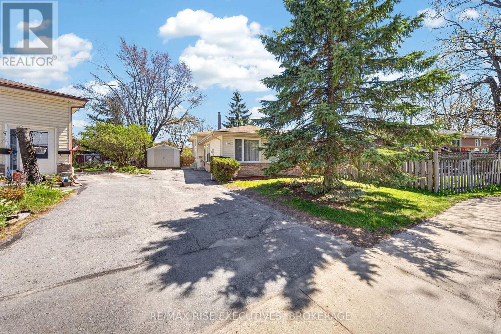 1089 Pinewood Place, Kingston, Ontario  K7P 1K9 - Photo 2 - X13135342