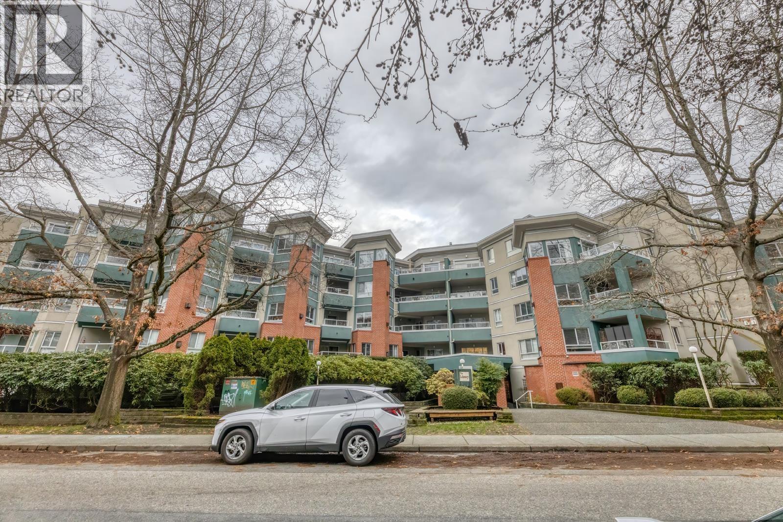 311 128 W 8th Street, North Vancouver, British Columbia  V7M 3M1 - Photo 3 - R3096715