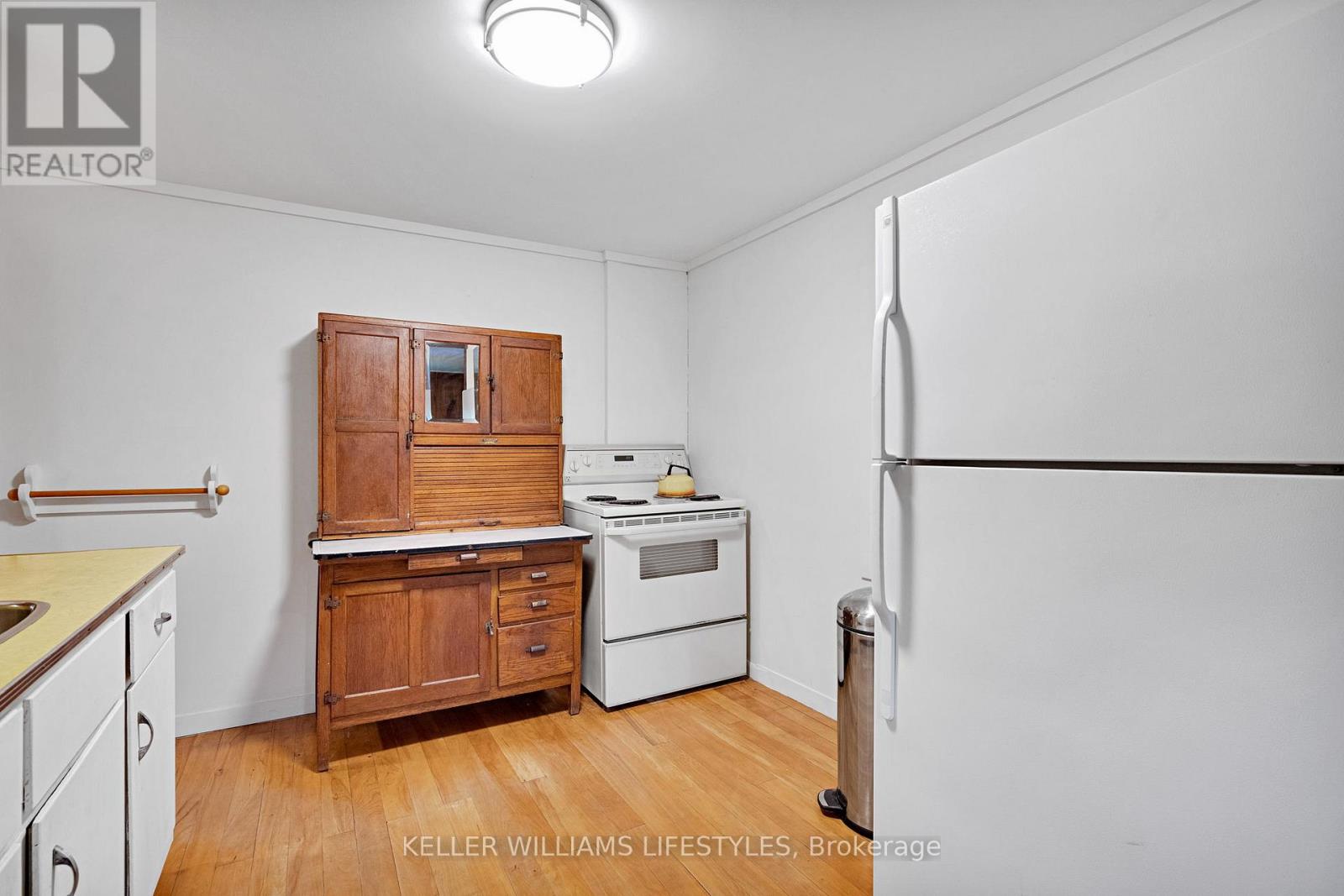 6493 West Parkway Drive, Lambton Shores, Ontario  N0N 1J2 - Photo 16 - X13135402
