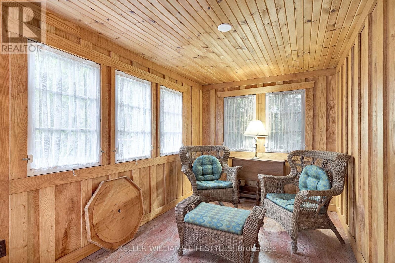 6493 West Parkway Drive, Lambton Shores, Ontario  N0N 1J2 - Photo 5 - X13135402