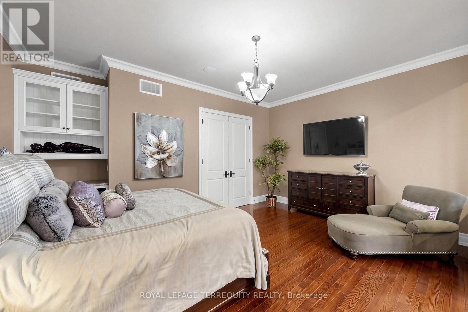63 Grayfield Drive, Whitchurch-Stouffville, Ontario  L4A 0B1 - Photo 15 - N13135026