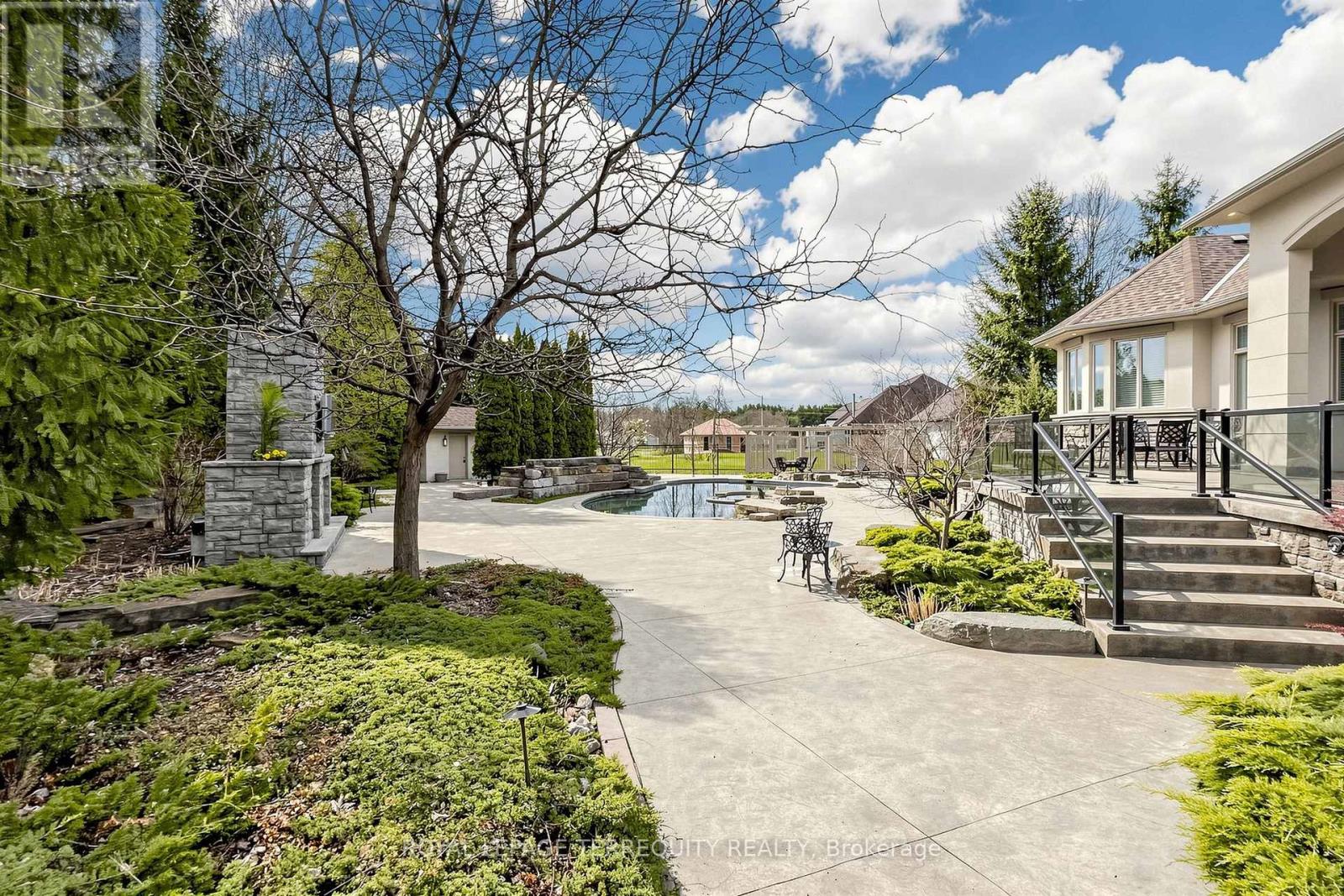63 Grayfield Drive, Whitchurch-Stouffville, Ontario  L4A 0B1 - Photo 40 - N13135026