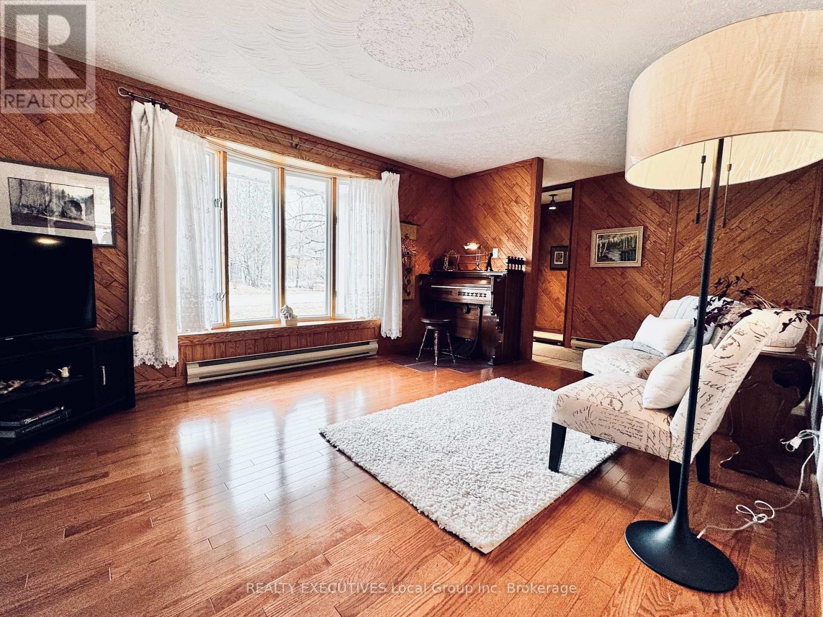 320 Justin Street, North Bay, Ontario  P1B 5J9 - Photo 12 - X13116096
