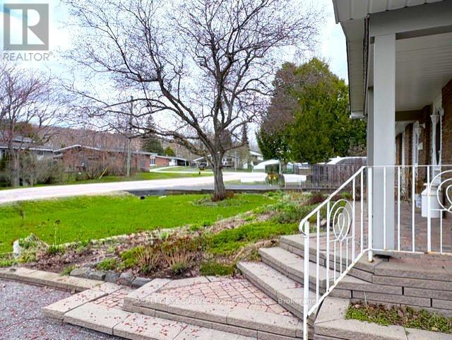 320 Justin Street, North Bay, Ontario  P1B 5J9 - Photo 3 - X13116096