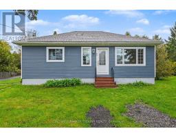 94 COLLEGE STREET, North Dundas, Ontario