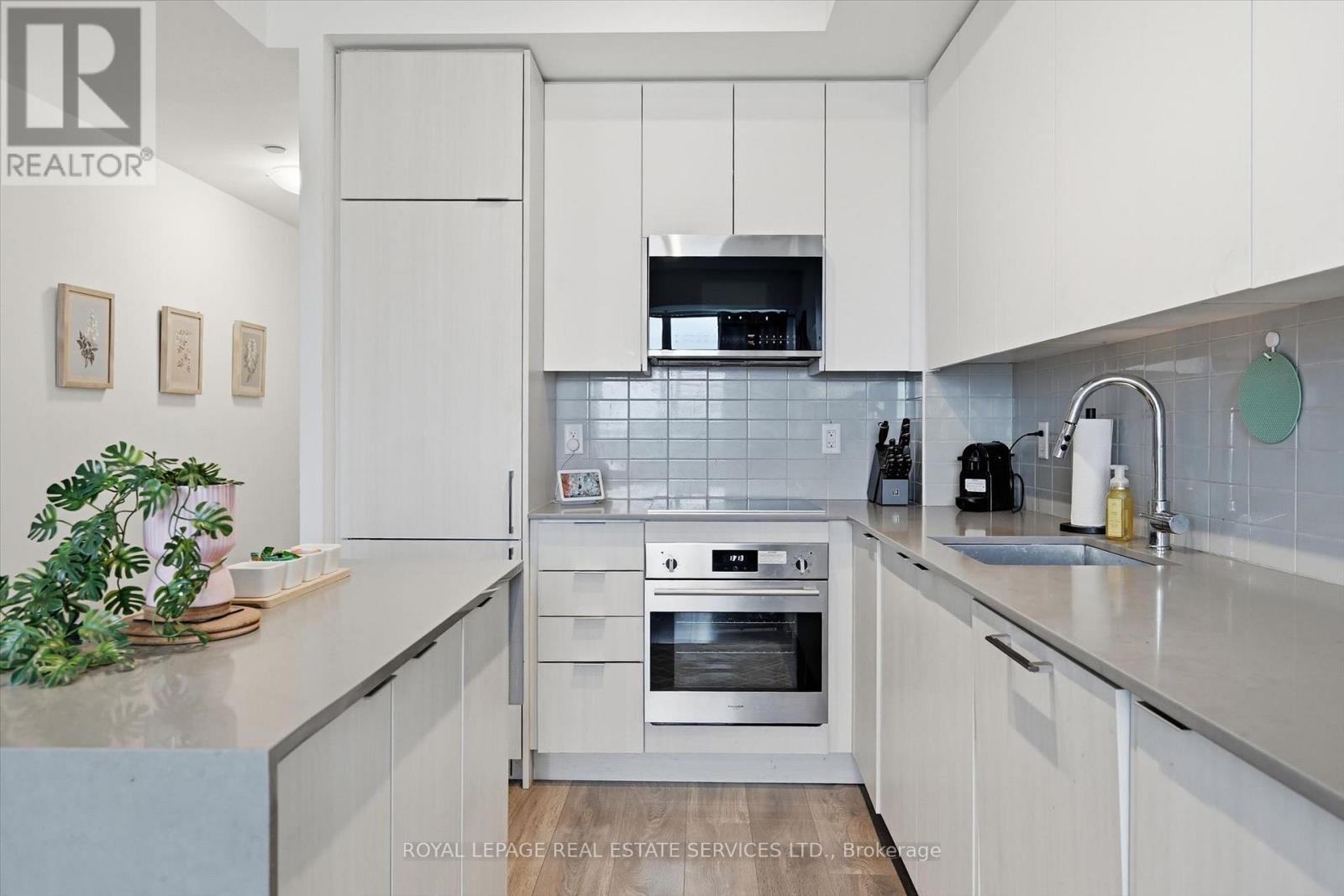 726 - 2485 Taunton Road, Oakville, Ontario  L6H 3R8 - Photo 7 - W13135040