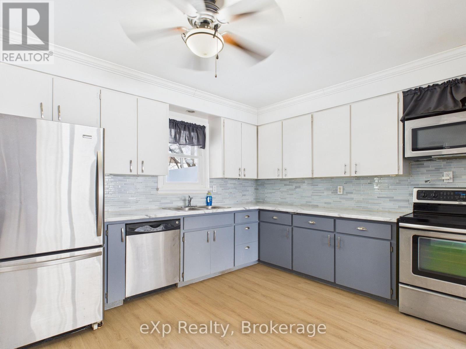 120 Colborne Street S, Brockton, Ontario  N0G 2V0 - Photo 3 - X12753606