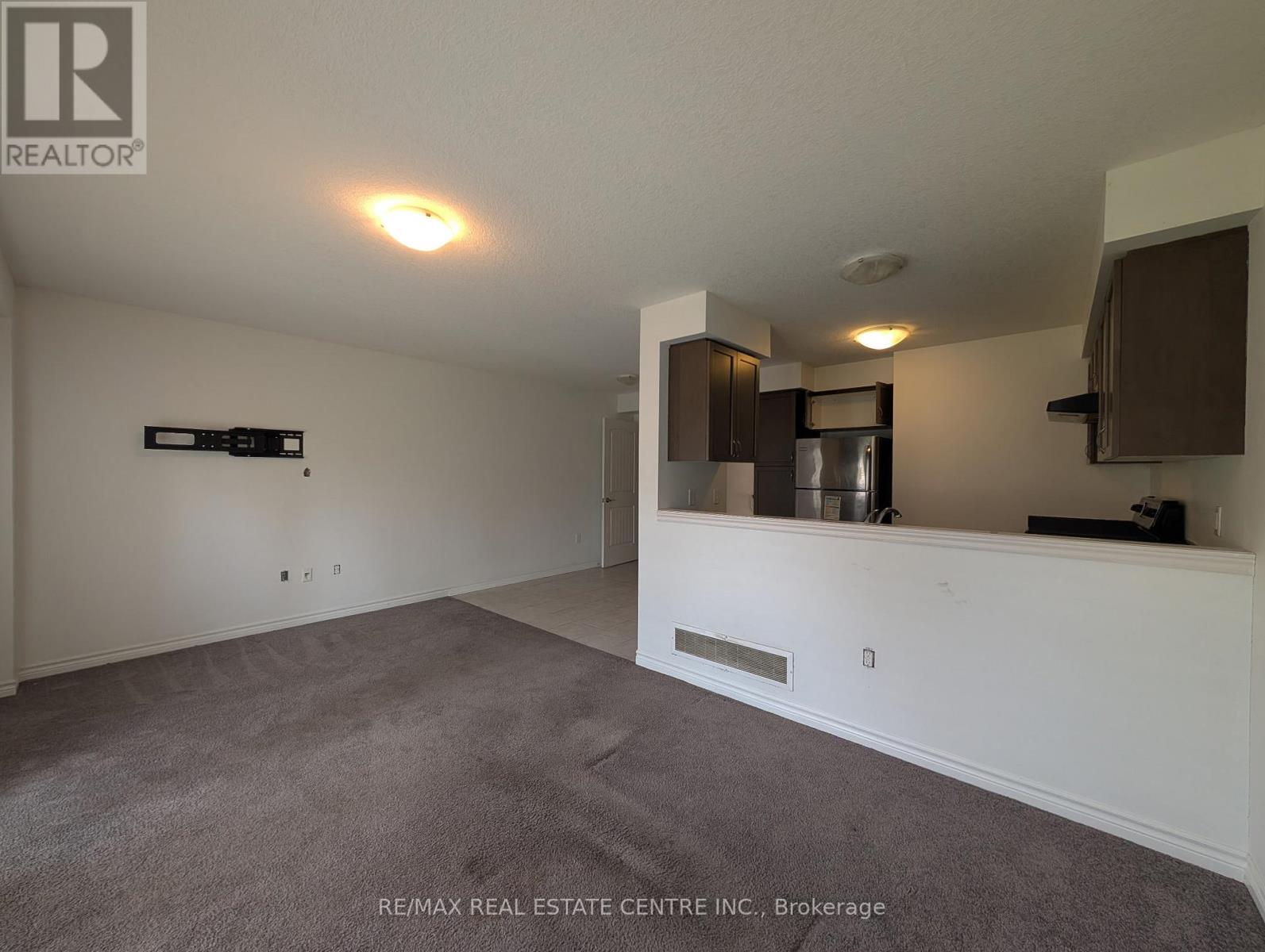 30 Oldfield Drive, Guelph, Ontario  N1L 0K7 - Photo 4 - X13120404