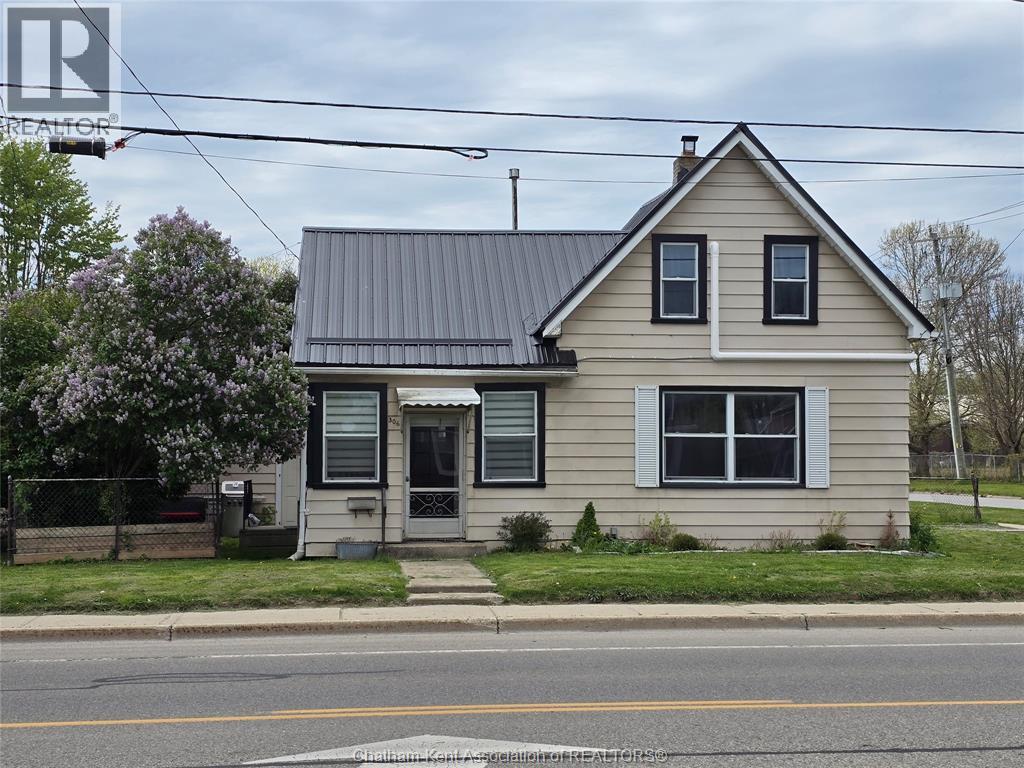 MLS# 26011269: 306 Murray STREET, Wallaceburg, Canada