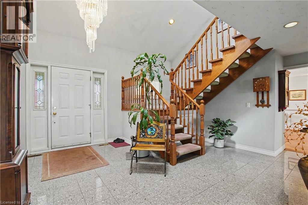 1061 North Service Road, Stoney Creek, Ontario  L8E 5C8 - Photo 6 - 40830134