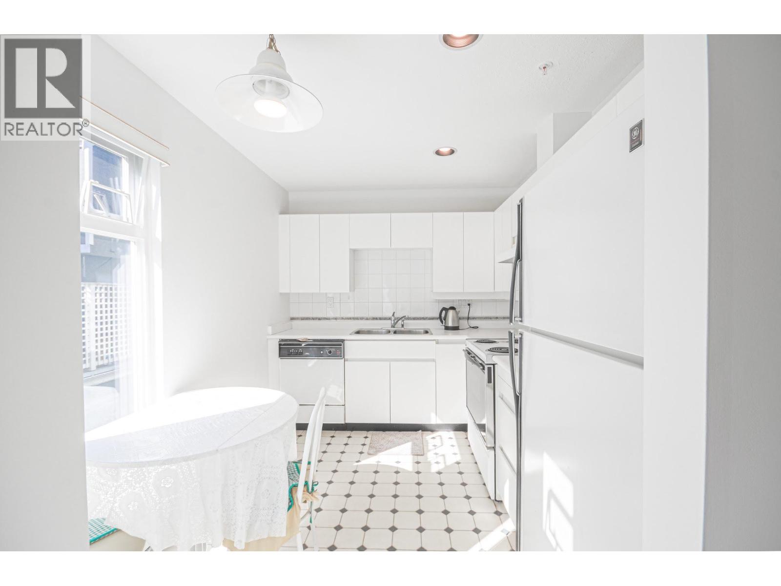 203 865 W 15th Avenue, Vancouver, British Columbia  V5Z 1R8 - Photo 18 - R3124061