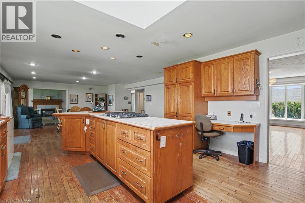 1061 North Service Road, Stoney Creek, Ontario  L8E 5C8 - Photo 13 - 40830134