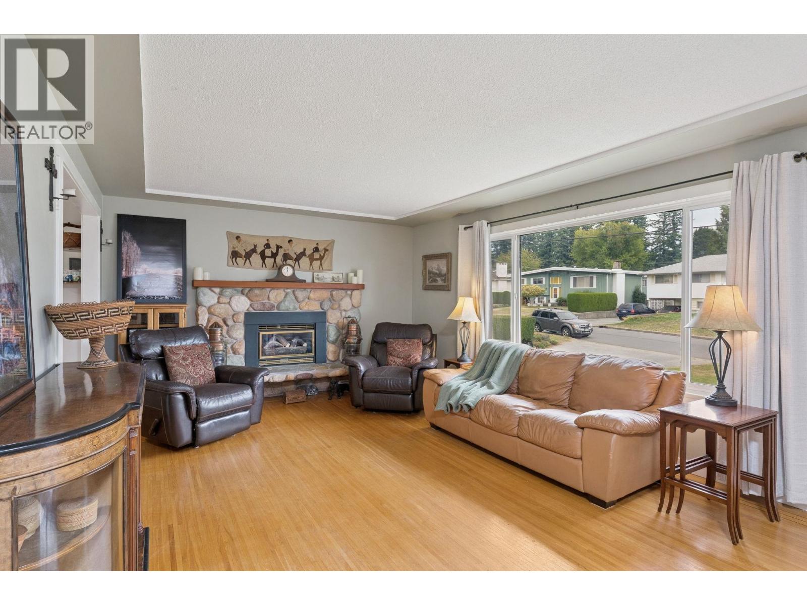 558 Draycott Street, Coquitlam, British Columbia  V3J 6M6 - Photo 6 - R3111552