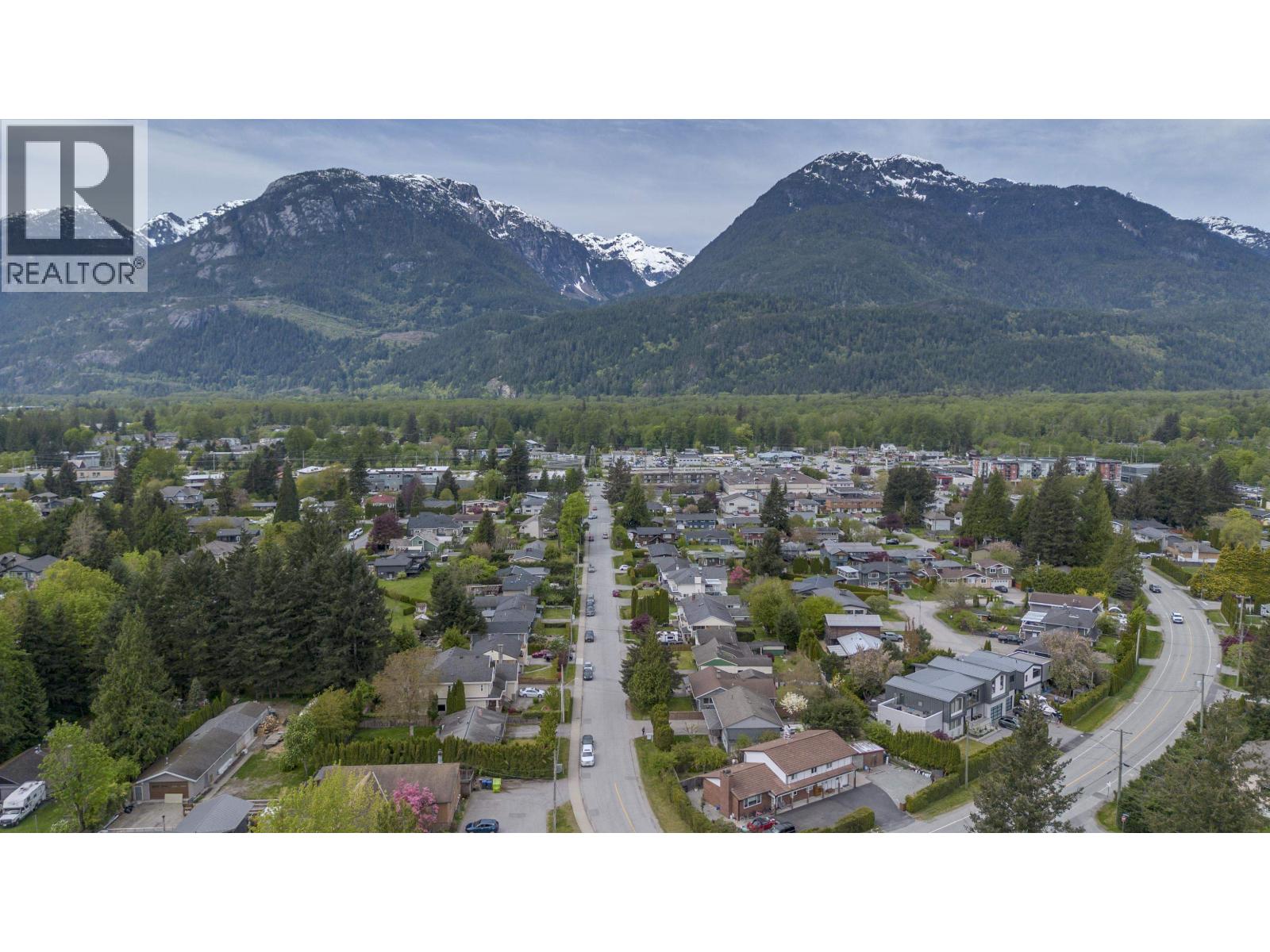 2101 Diamond Road, Squamish, British Columbia  V8B 0G2 - Photo 32 - R3118373