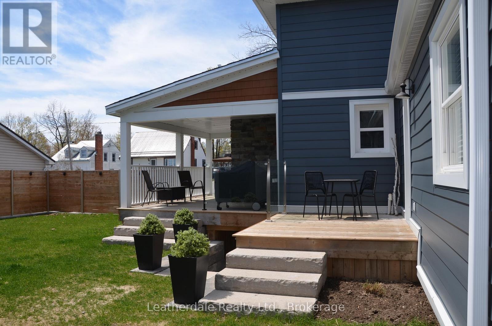 42 Frederick Street, Orillia, Ontario  L3V 5W7 - Photo 6 - S13135202