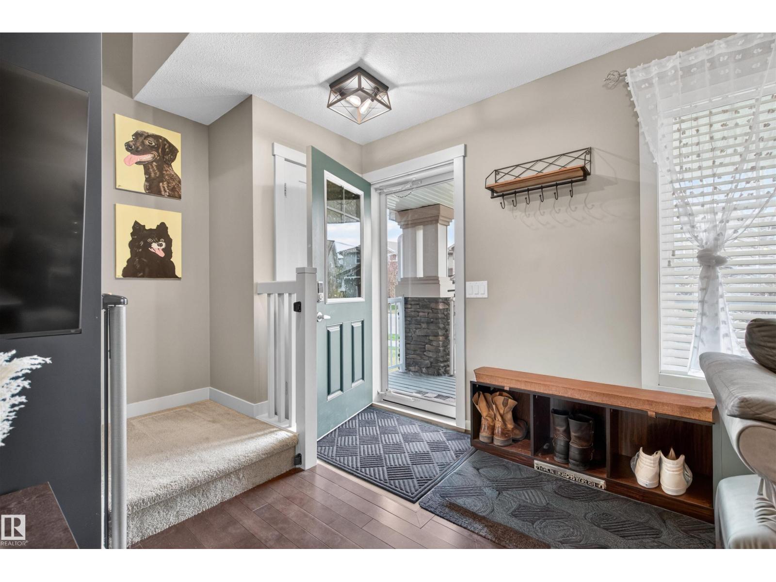 1013 162 St Sw, Edmonton, Alberta  T6W 2G9 - Photo 2 - E4488061