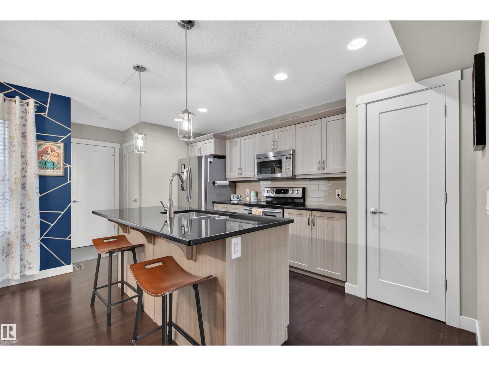 1013 162 St Sw, Edmonton, Alberta  T6W 2G9 - Photo 7 - E4488061