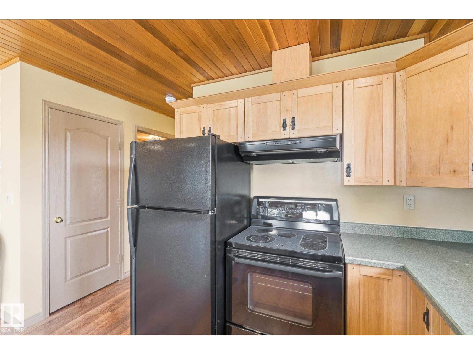 218 & 219 2nd Street Ross Haven, Rural Lac Ste. Anne County, Alberta  T0E 1A0 - Photo 21 - E4488060