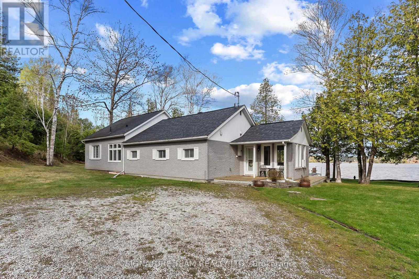 32B LEFTY LANE, Whitewater Region, Ontario