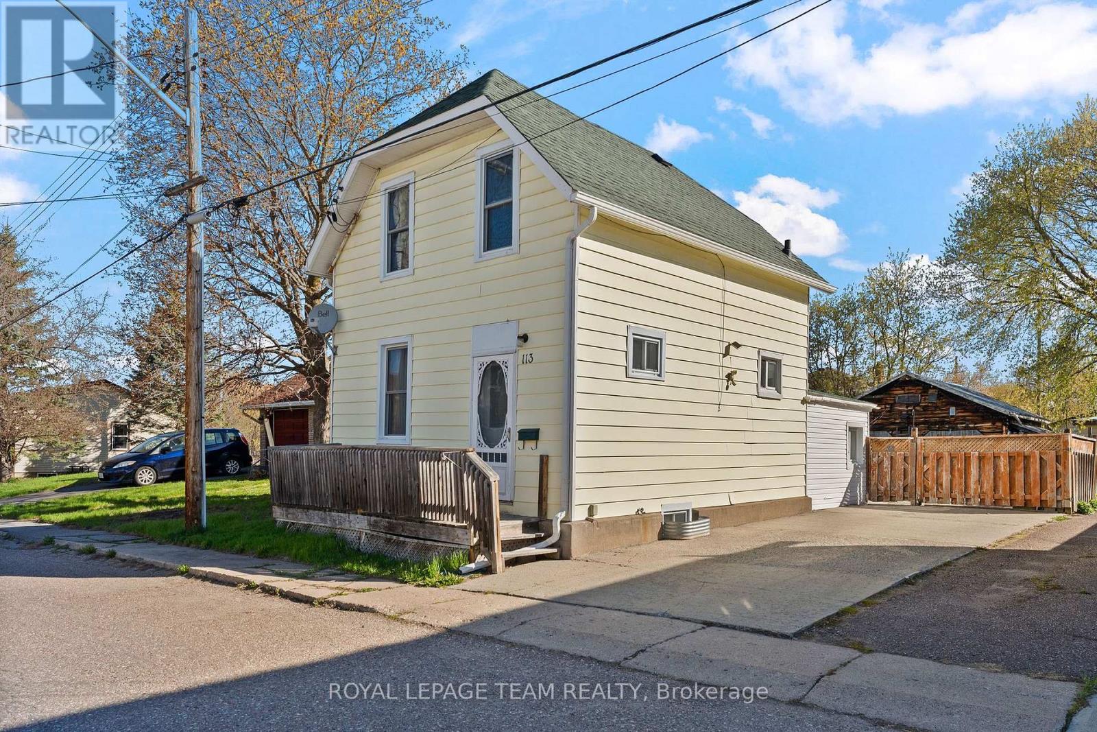 113 Queen Street N, Renfrew, Ontario  K7V 2A4 - Photo 2 - X13135448