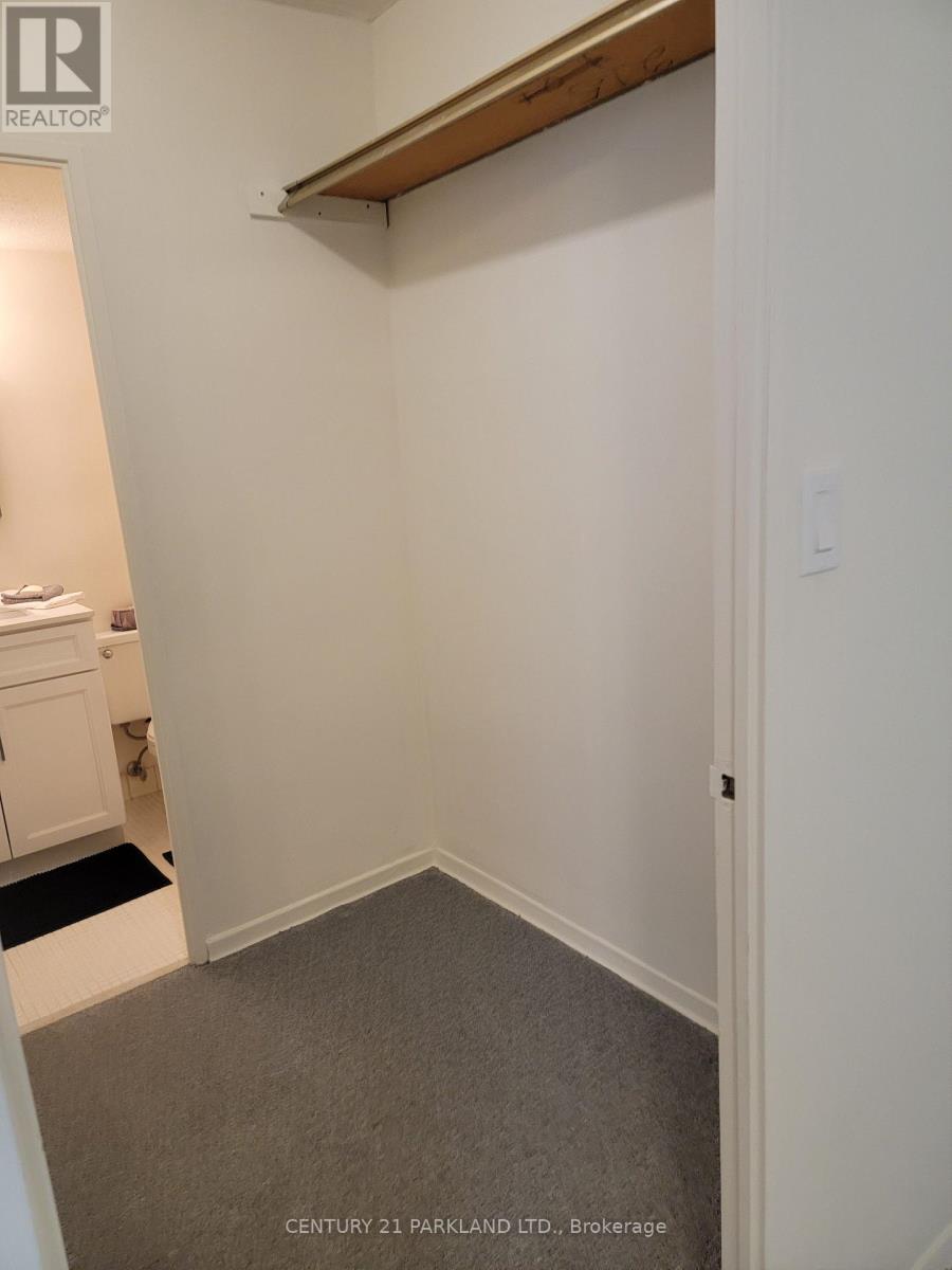 #215 - 5 Massey Square, Toronto, Ontario  M4C 5L6 - Photo 27 - E13119208