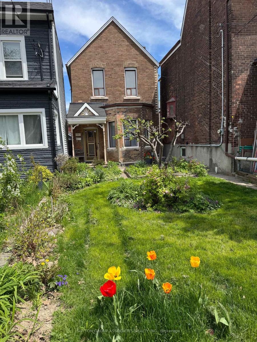 491 ROXTON ROAD, Toronto, Ontario