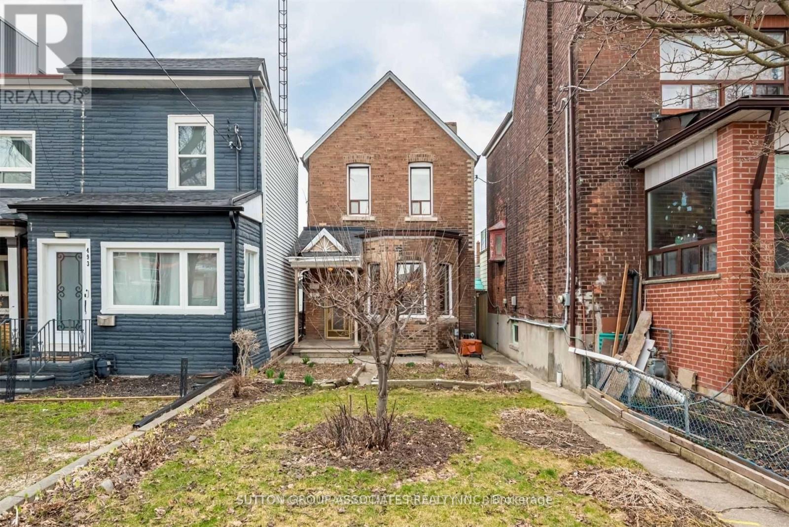 491 Roxton Road, Toronto, Ontario  M6G 3R5 - Photo 2 - C12945722