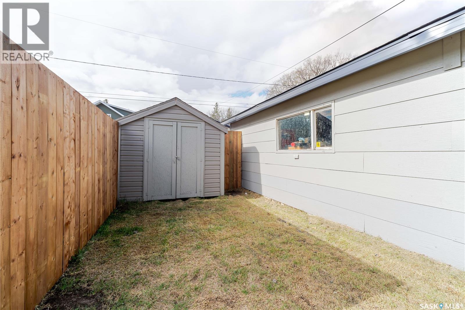 1009 Edmonton Street, Moose Jaw, Saskatchewan  S6H 3A9 - Photo 32 - SK036147