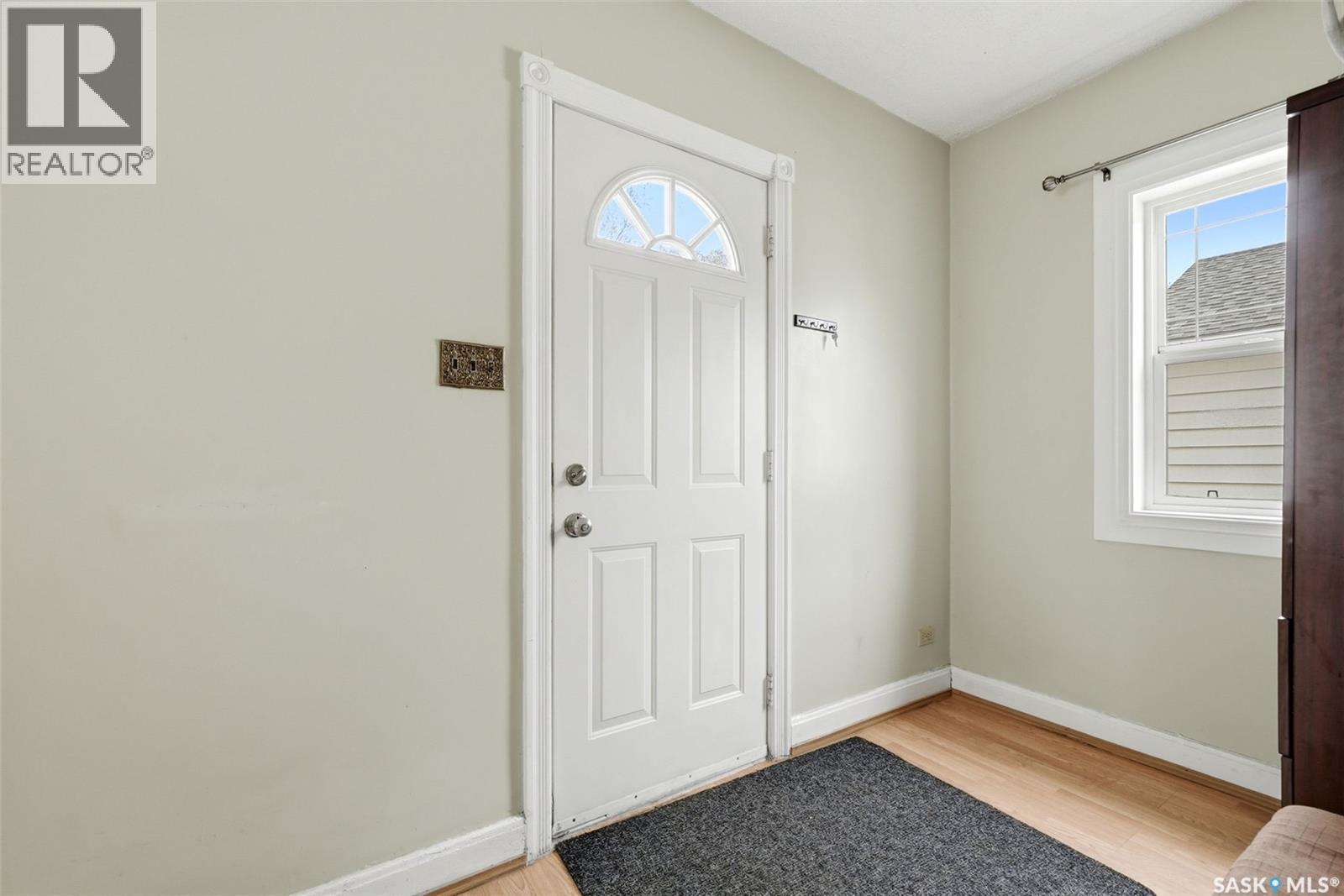 1439 Forget Street, Regina, Saskatchewan  S4T 4Y4 - Photo 3 - SK036145