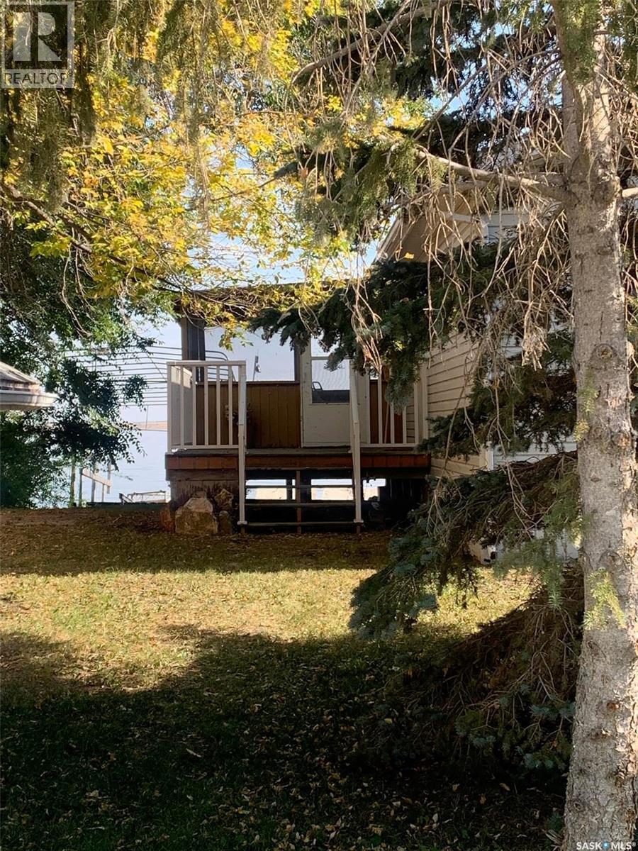 317 Lakeshore Drive, Etters Beach, Saskatchewan  S0G 2J0 - Photo 2 - SK036127