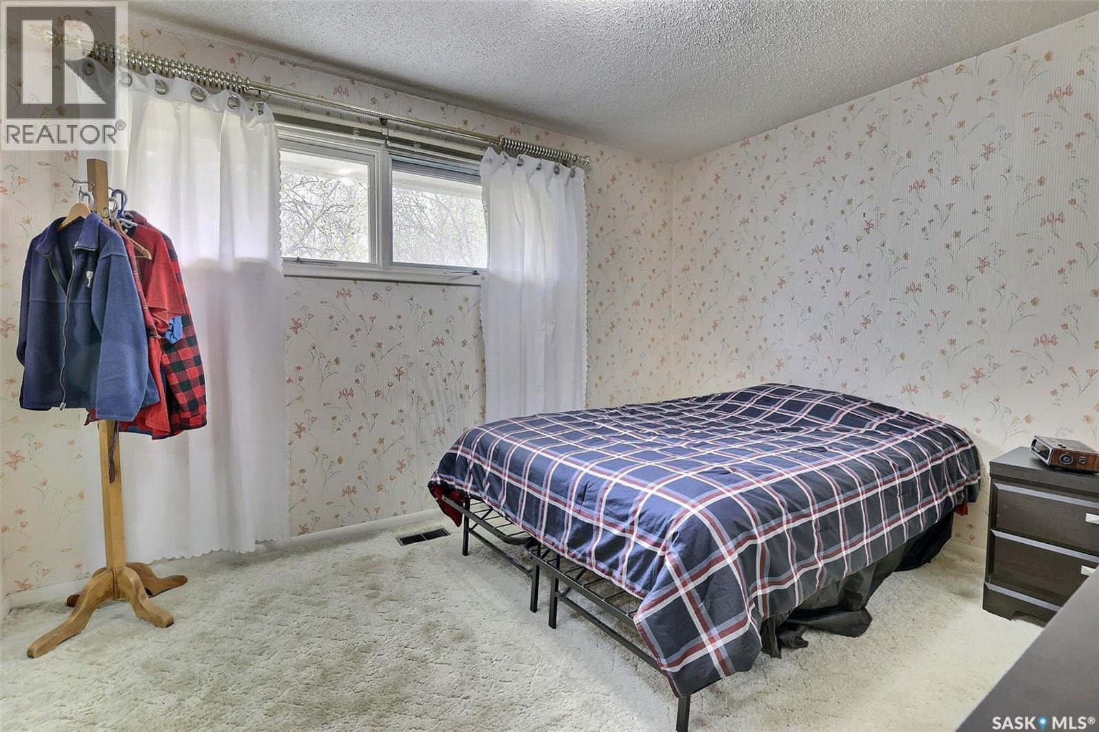 15 Academy Park Road, Regina, Saskatchewan  S4S 4M8 - Photo 19 - SK036091