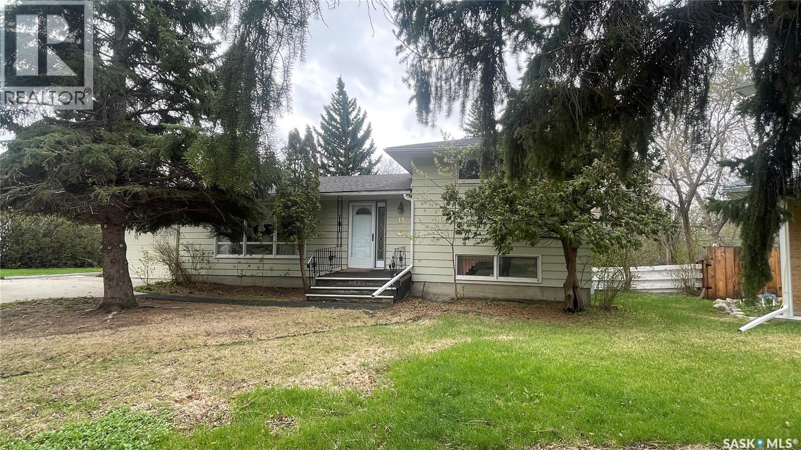 15 Academy Park Road, Regina, Saskatchewan  S4S 4M8 - Photo 3 - SK036091