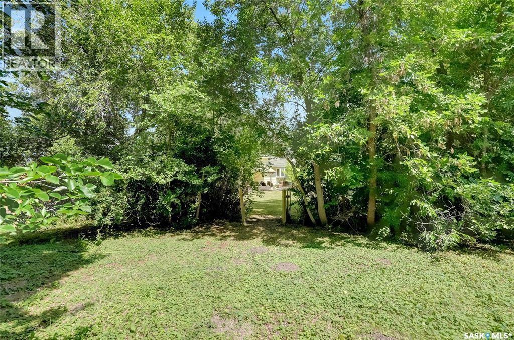 15 Academy Park Road, Regina, Saskatchewan  S4S 4M8 - Photo 31 - SK036091